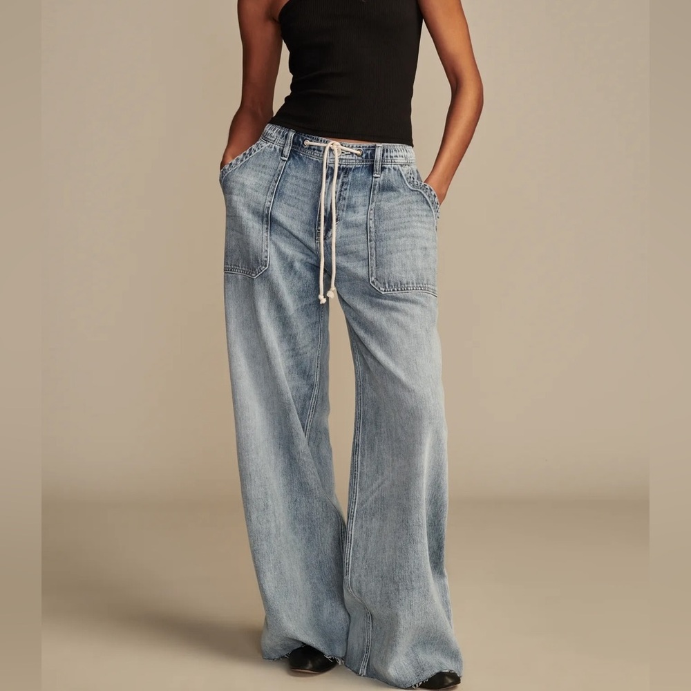 Lucky Brand Patch Pocket Pull Jeans